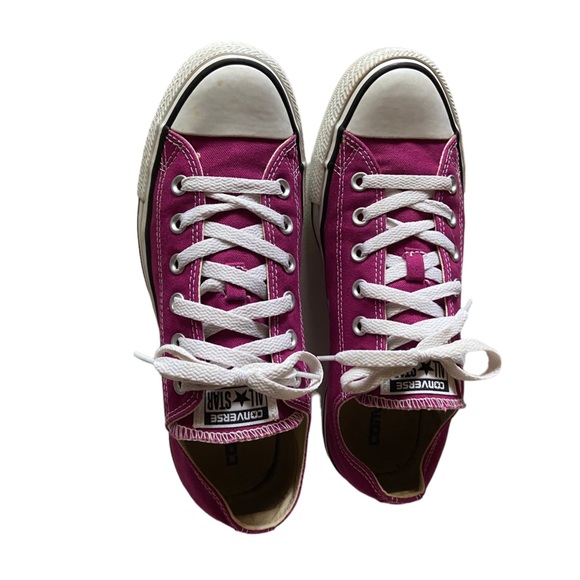 Converse Shoes - CONVERSE ALL ⭐️ STAR - Magenta (Women 10 / Men 8)